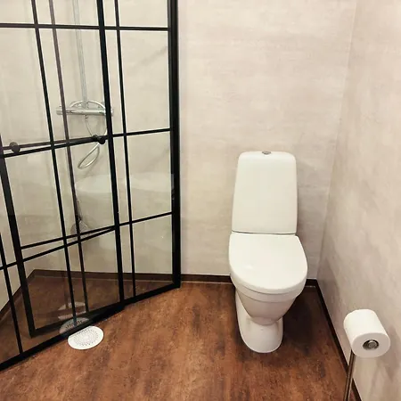 Rum i privatbostad Fresh & Small Bedroom Near Centre *