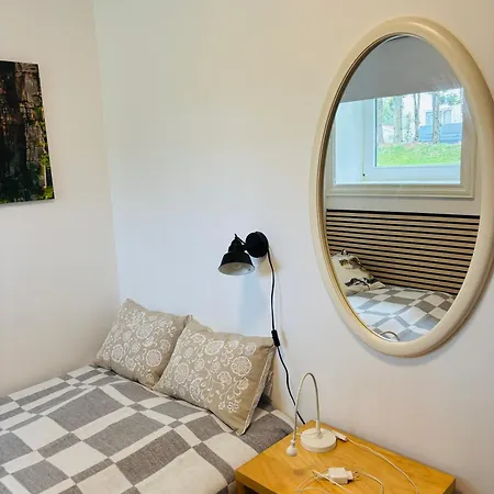 Fresh & Small Bedroom Near Centre *