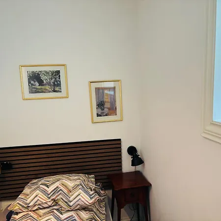 Fresh & Small Bedroom Near Centre Rum i privatbostad Stavanger